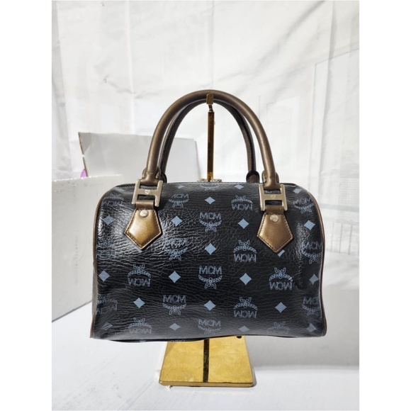 Authentic MCM Visetos Lion Princess Boston Handbag Black/Grey/Gold - Picture 4 of 14